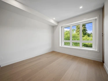Loft / Bonus Room Photo of 1 3786 Peter Street, Burnaby, BC