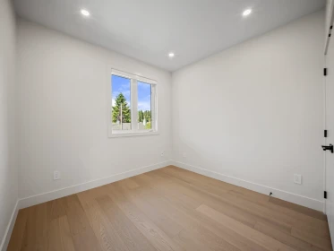 Powder Room Photo of 1 3786 Peter Street, Burnaby, BC