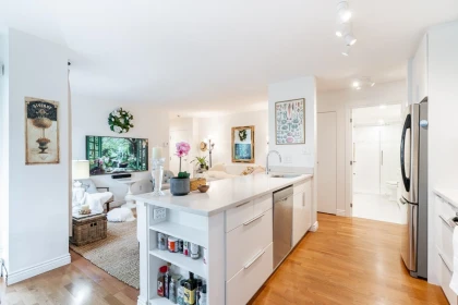 Kitchen Island Photo of 605 1510 W 1st Avenue, Vancouver, BC