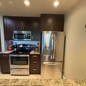 Kitchen Island Photo of 311 2238 Whatcom Road, Abbotsford, BC