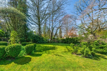 Hot Tub / Spa Photo of 1650 Cedar Crescent, Vancouver, BC