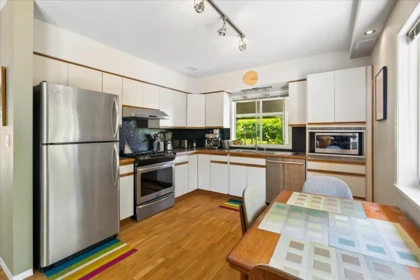 Kitchen Photo of 11626 243rd Street, Maple Ridge, BC