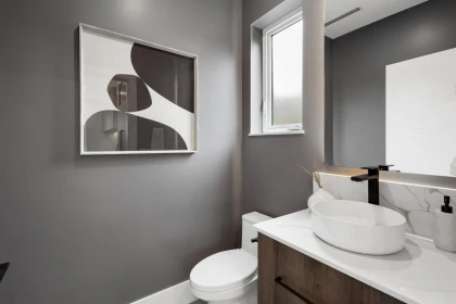 Guest Bathroom Photo of 1 3639 E 46th Avenue, Vancouver, BC