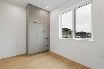 Hallway Photo of 1 3639 E 46th Avenue, Vancouver, BC