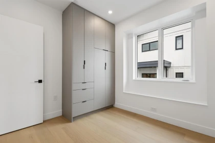 Mudroom Photo of 1 3639 E 46th Avenue, Vancouver, BC