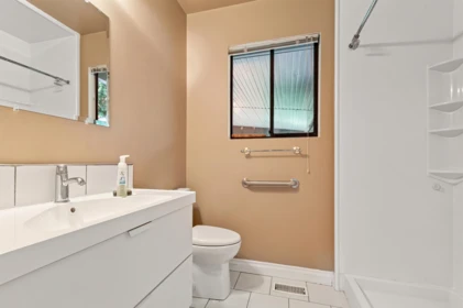 Guest Bathroom Photo of 100 Robertson Crescent, Hope, BC