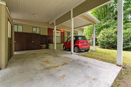 Street View Photo of 100 Robertson Crescent, Hope, BC