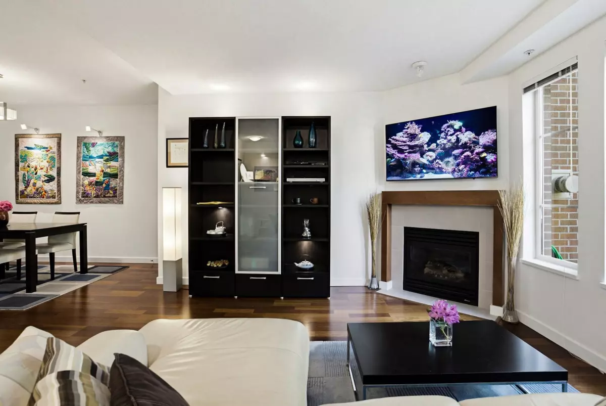 Living Room Photo of 6230 Logan Lane, Vancouver, BC