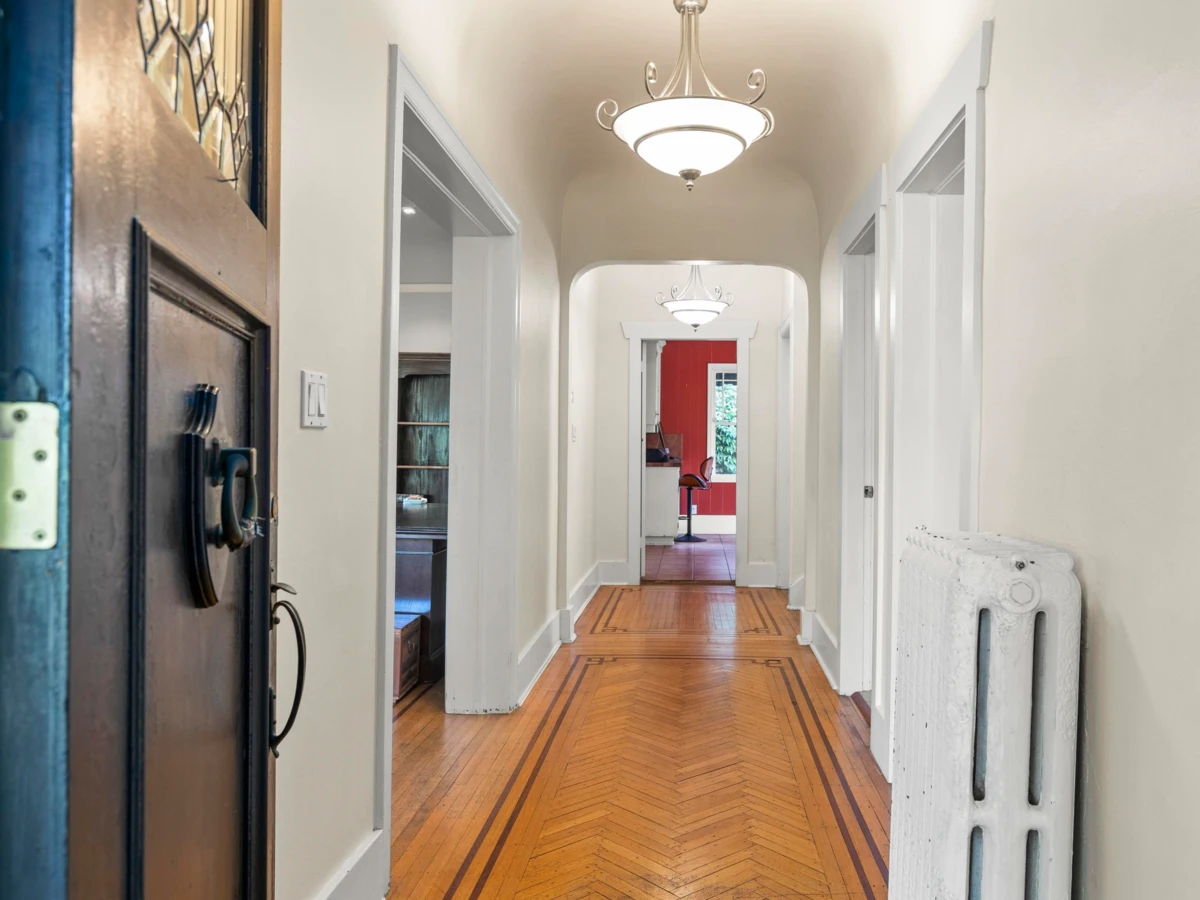 Family Room Photo of 5138 East Boulevard, Vancouver, BC