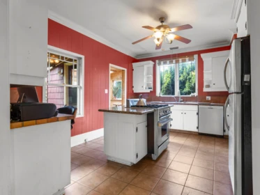 Breakfast Nook Photo of 5138 East Boulevard, Vancouver, BC