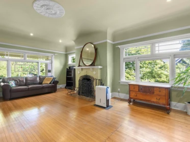 Kitchen Island Photo of 5138 East Boulevard, Vancouver, BC