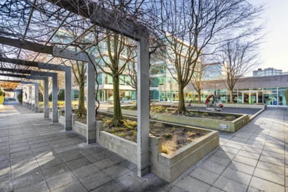 Front Yard Photo of 205 522 8th Avenue, Vancouver, BC