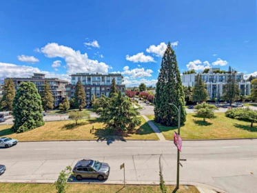 Garden / Landscaping Photo of 402 4189 Cambie Street, Vancouver, BC