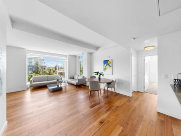 402 4189 Cambie Street, Vancouver, BC, Vancouver — Apartment/Condo for sale