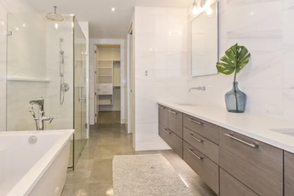 Walk-In Closet Photo of 210 23189 Francis Avenue, Langley, BC