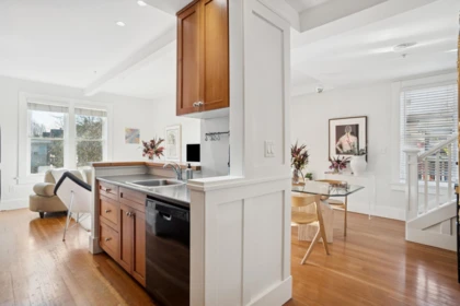 Breakfast Nook Photo of 509 Union Street, Vancouver, BC
