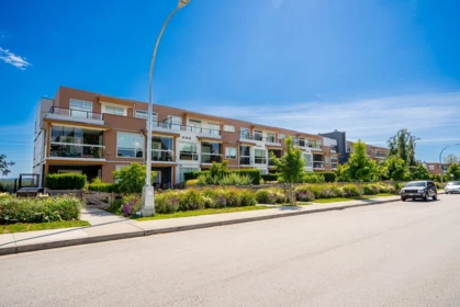 Front Yard Photo of 401 31940 Raven Avenue, Mission, BC