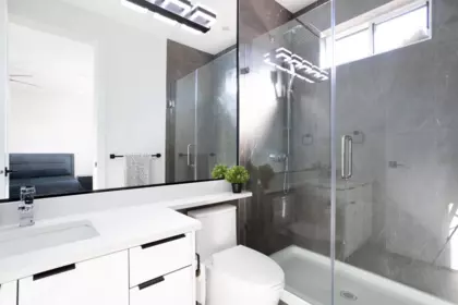 Hallway Photo of 12682 78 Avenue, Surrey, BC