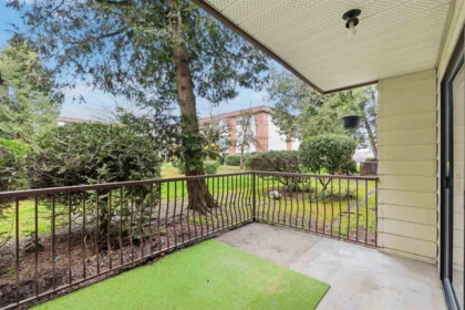 Front Yard Photo of 108 1909 Salton Road, Abbotsford, BC