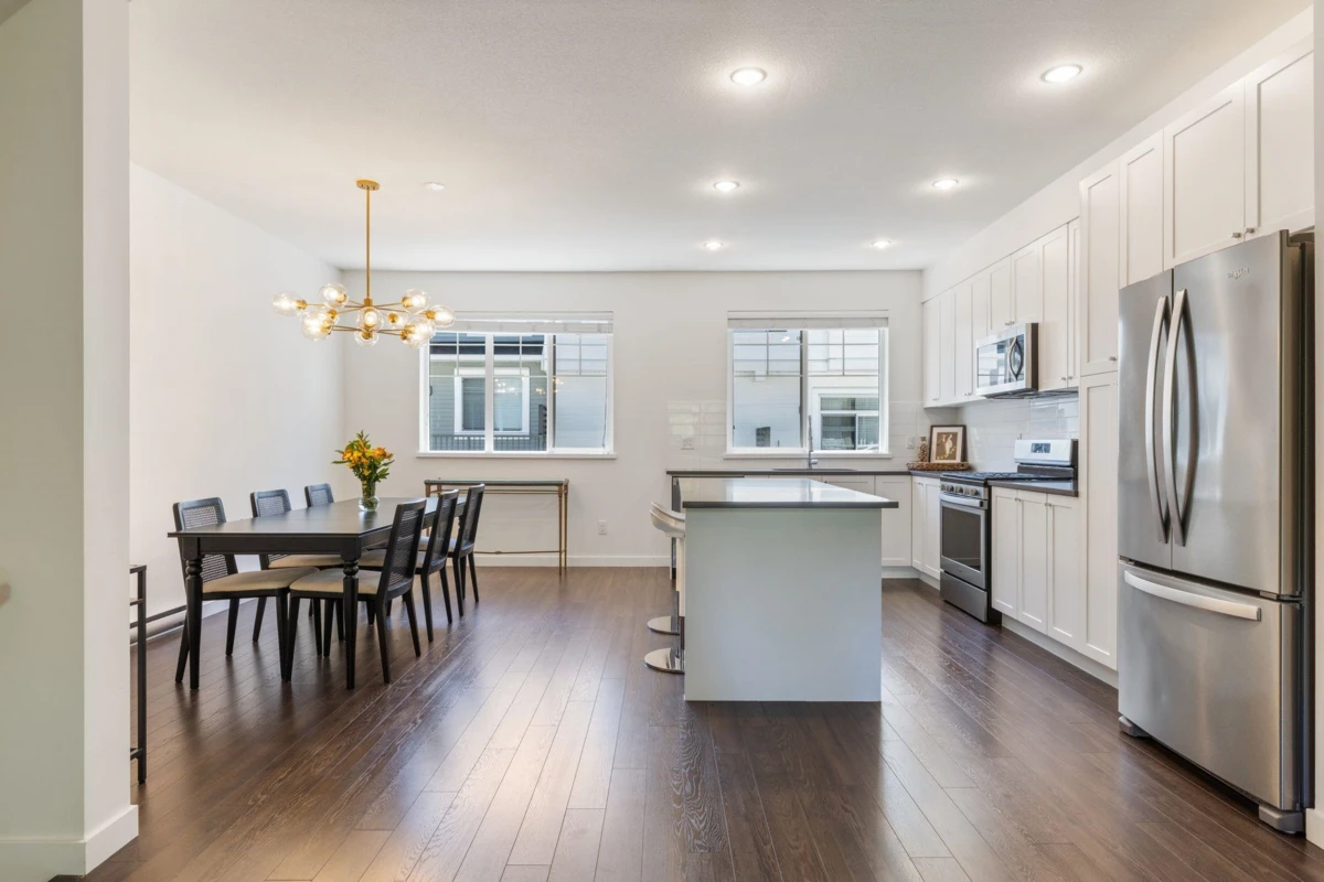 Living Room Photo of 31 16357 15 Avenue, Surrey, BC