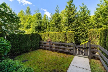 Staircase Photo of 31 16357 15 Avenue, Surrey, BC