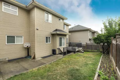 Hallway Photo of 14793 67a Avenue, Surrey, BC
