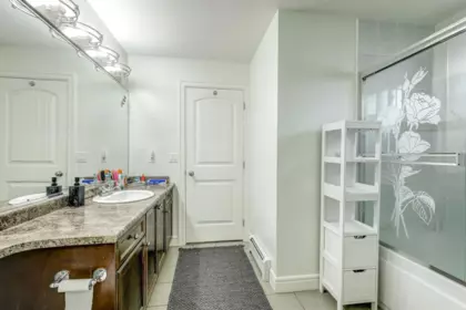 Walk-In Closet Photo of 14793 67a Avenue, Surrey, BC