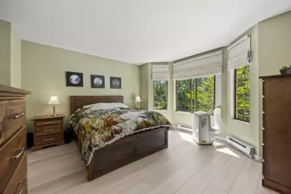 Entry Foyer Photo of 30 15840 84 Avenue, Surrey, BC