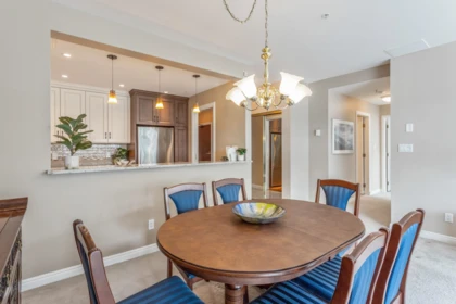 Kitchen Island Photo of 504 1600 Hornby Street, Vancouver, BC