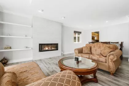 Breakfast Nook Photo of 3115 Mouat Drive, Abbotsford, BC