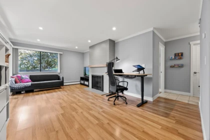 Kitchen Photo of 204 330 Cedar Street, New Westminster, BC