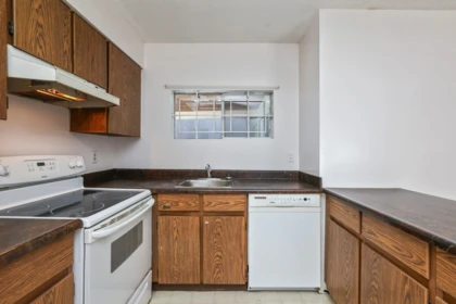 Kitchen Island Photo of 5322 Culloden Street, Vancouver, BC