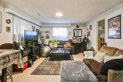 Office / Den Photo of 5322 Culloden Street, Vancouver, BC