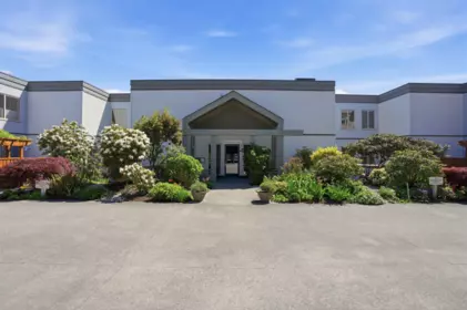 302 5780 Trail Avenue, Sechelt, BC, Sechelt — Apartment/Condo for sale