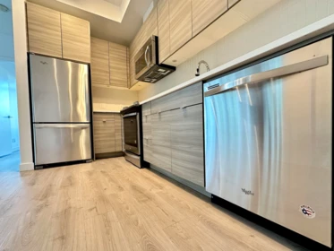203 200 Nelson's Crescent, New Westminster, BC, New Westminster — Apartment/Condo for sale