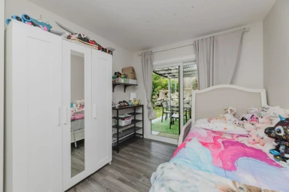 Primary Bedroom Photo of 841 North Road, Gibsons, BC