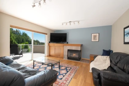 Primary Bedroom Photo of 4895 Northwood Drive, West Vancouver, BC