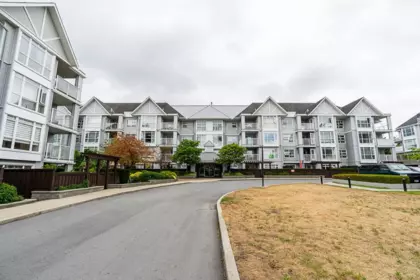 108 3148 St Johns Street, Port Moody, BC, Port Moody — Apartment/Condo for sale