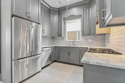 Powder Room Photo of 15046 76a Avenue, Surrey, BC