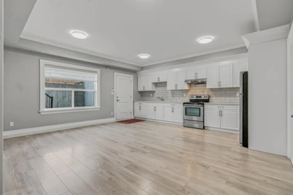 Swimming Pool Photo of 15046 76a Avenue, Surrey, BC