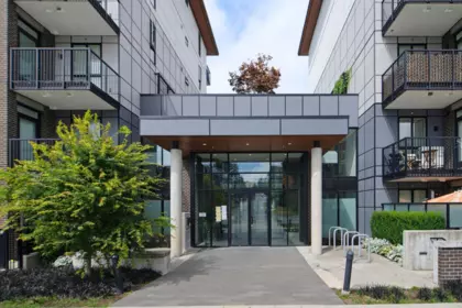 220 750 Dogwood Street, Coquitlam, BC, Coquitlam — Apartment/Condo for sale