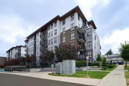 220 750 Dogwood Street, Coquitlam, BC, Coquitlam — Apartment/Condo for sale