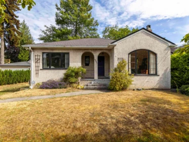 4691 W 5th Avenue, Vancouver, BC, Vancouver — Single Family Residence for sale