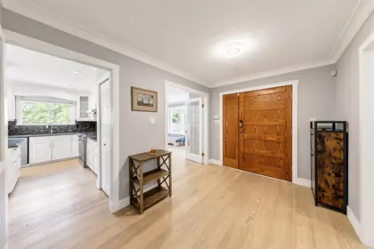 Basement Recreation Room Photo of 1788 Gordon Avenue, West Vancouver, BC