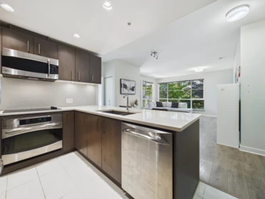 213 5983 Gray Avenue, Vancouver, BC, Vancouver — Apartment/Condo for sale