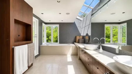Guest Bathroom Photo of 4468 Stone Crescent, West Vancouver, BC