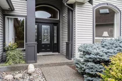 44497 Elsie Place, Chilliwack, BC, Chilliwack — Single Family Residence for sale