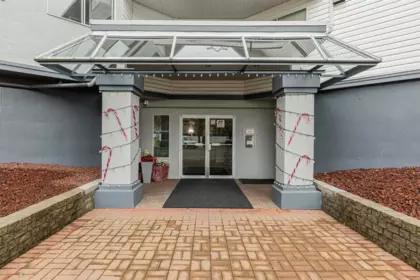 205 5377 201a Street, Langley, BC, Langley — Apartment/Condo for sale