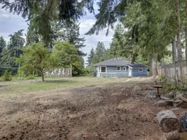Outdoor Deck Photo of 5724 Porpoise Bay Road, Sechelt, BC
