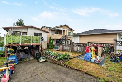 Front Yard Photo of 5343 Neville Street, Burnaby, BC